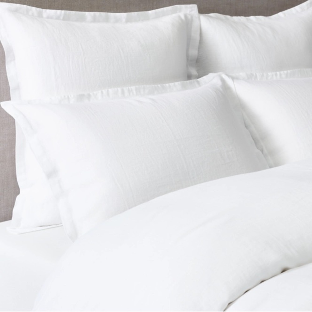 Restoration Hardware White Italian Linen Duvet - King
